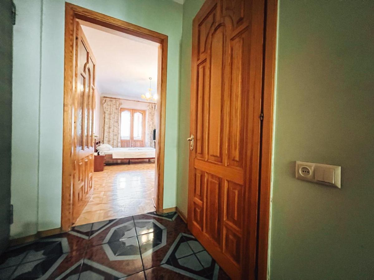 1-Room Apartments Kiev City Center Eksteriør bilde
